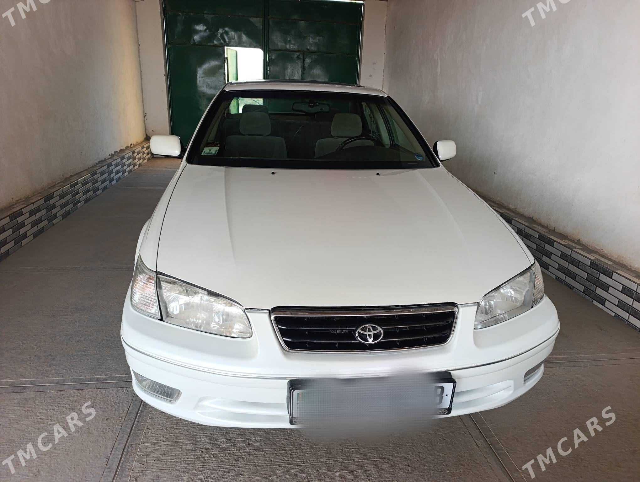 Toyota Camry 1999 - 176 000 TMT - Халач - img 1