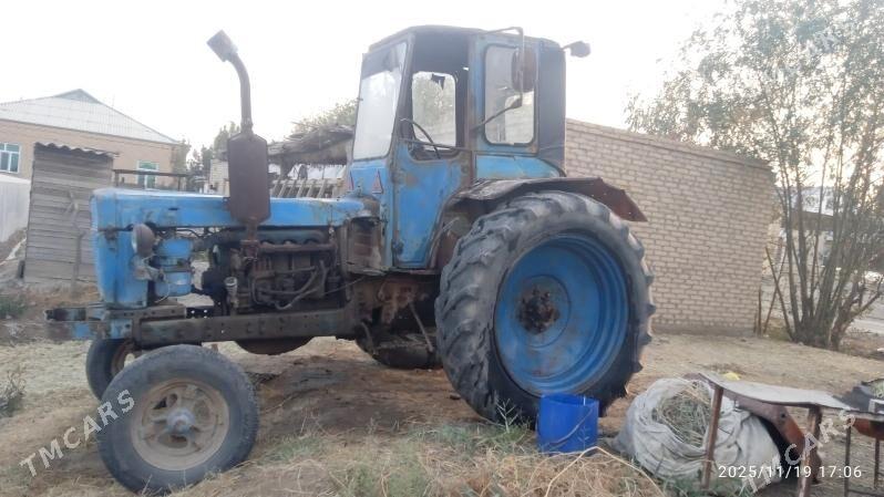 MTZ T-28 1990 - 18 000 TMT - Murgap - img 3