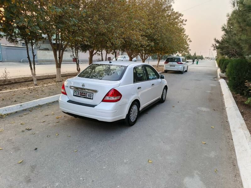 Nissan Versa 2009 - 132 000 TMT - Ашхабад - img 3