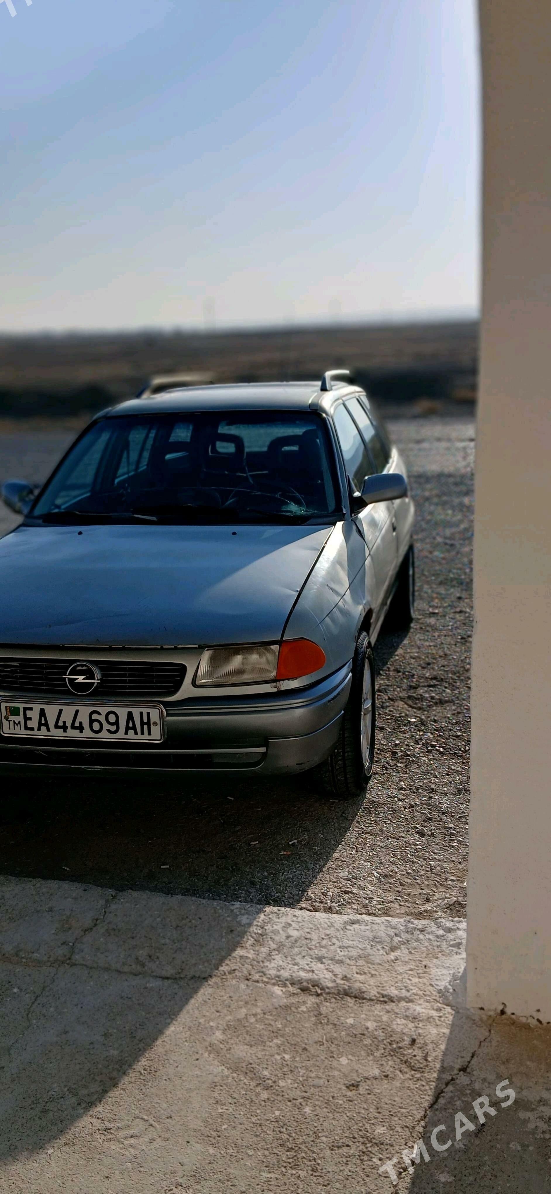 Opel Astra 1995 - 40 000 TMT - Bäherden - img 6