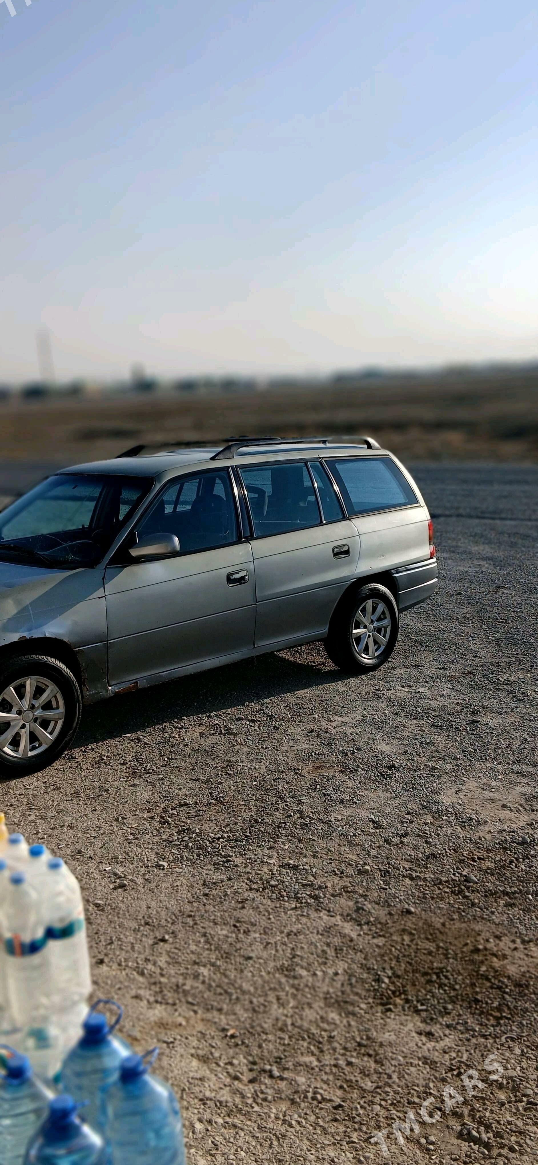 Opel Astra 1995 - 40 000 TMT - Bäherden - img 5