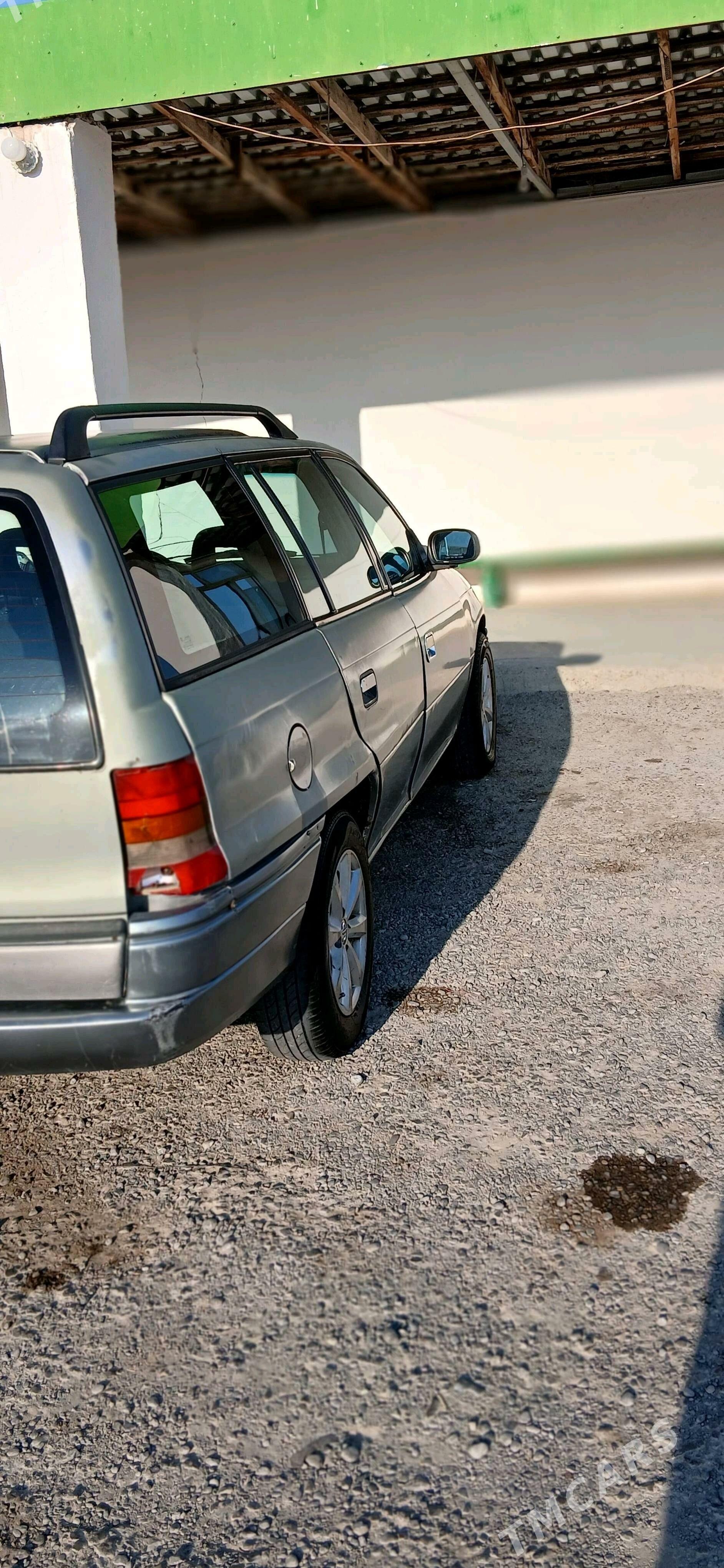 Opel Astra 1995 - 40 000 TMT - Bäherden - img 3