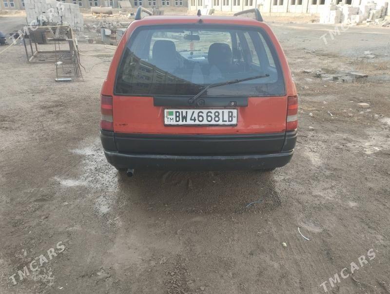 Opel Astra 1994 - 30 000 TMT - Туркменабат - img 3