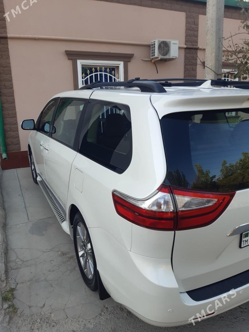 Toyota Sienna 2019 - 600 000 TMT - Ашхабад - img 4