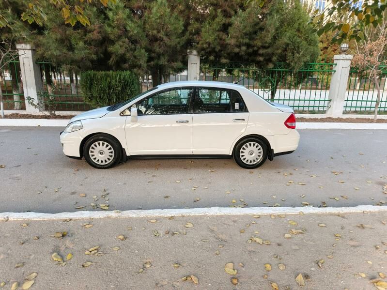Nissan Versa 2009 - 132 000 TMT - Ашхабад - img 5