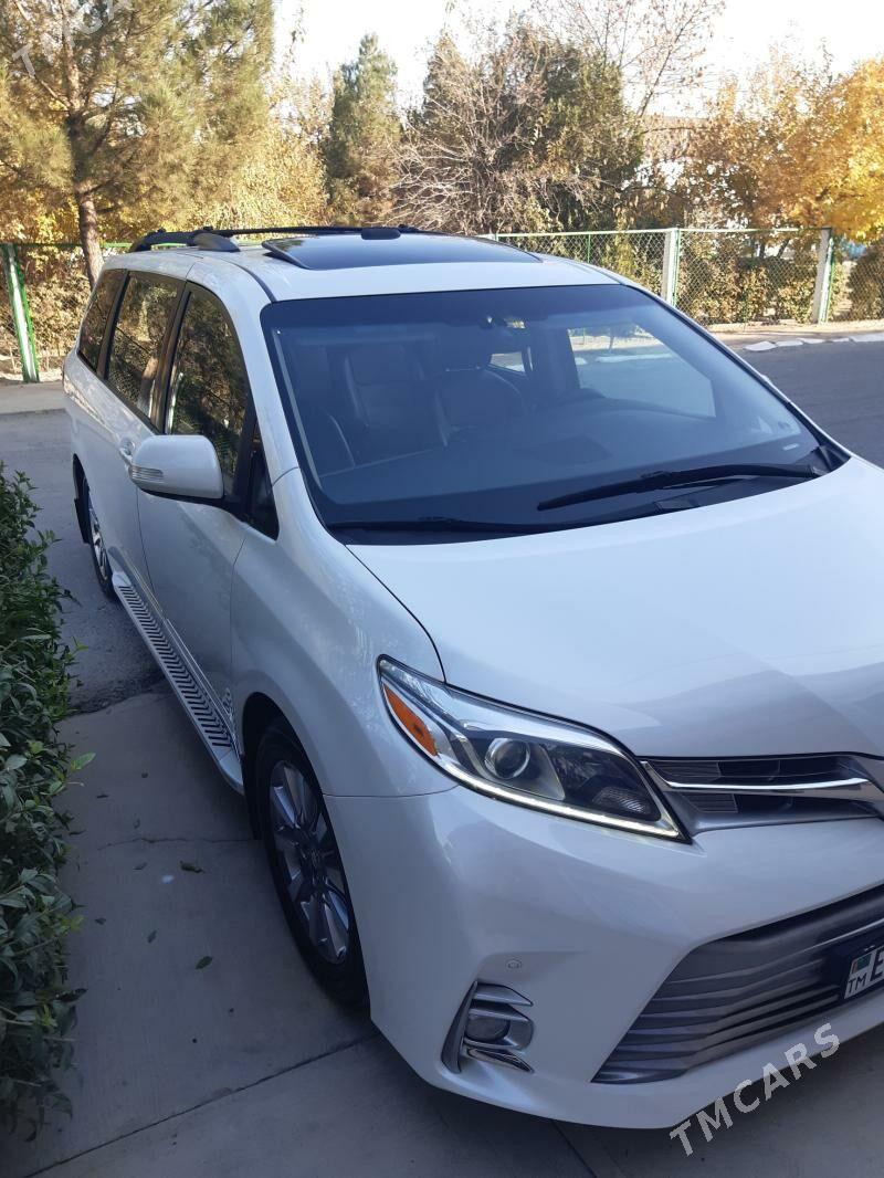 Toyota Sienna 2019 - 600 000 TMT - Ашхабад - img 2