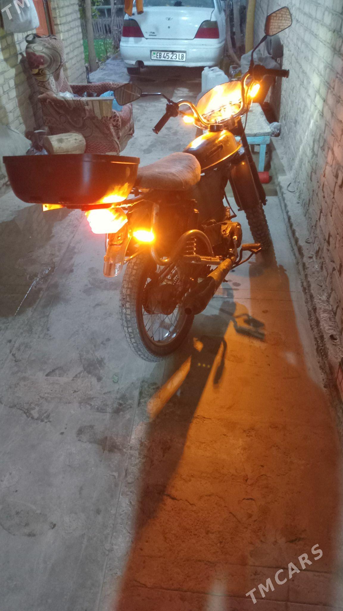 Fekon FK150-8G 2012 - 6 000 TMT - Фарап - img 1