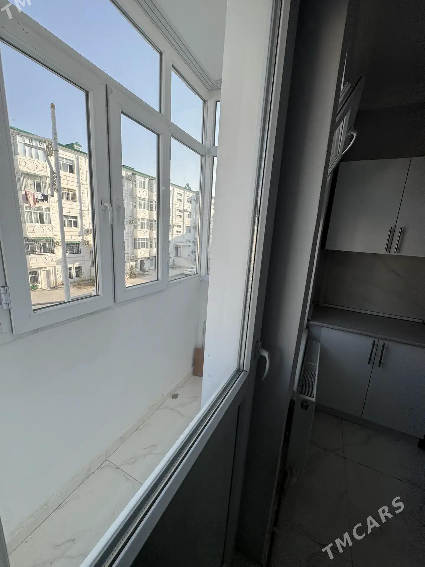 Anew panelka 2etaź 4komnat - Анев - img 3