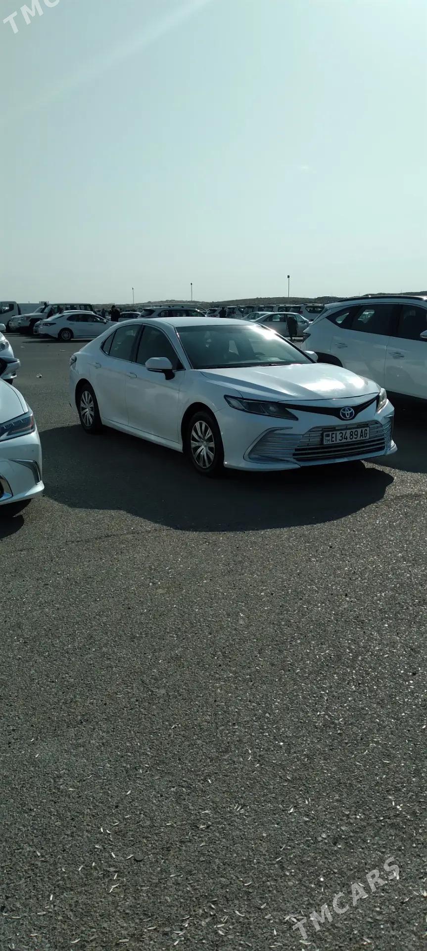 Toyota Camry 2021 - 230 000 TMT - Aşgabat - img 3