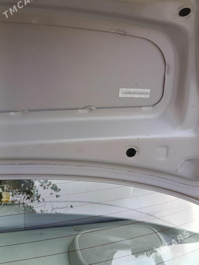 Toyota Corolla 2000 - 110 000 TMT - Türkmenbaşy - img 5