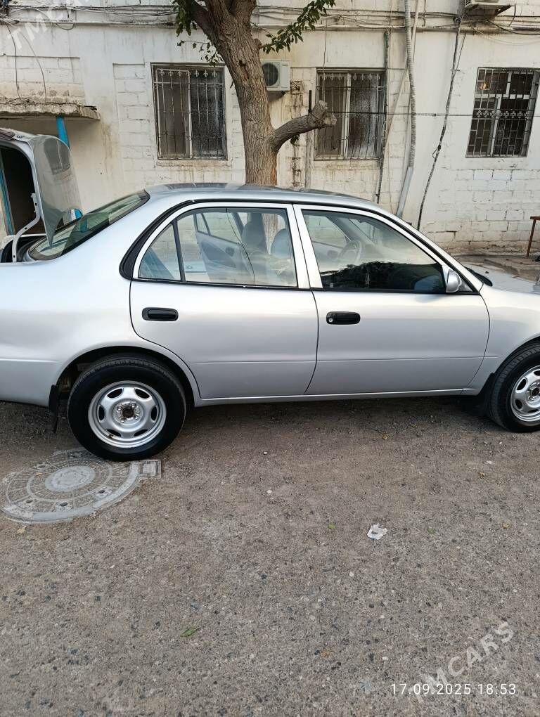 Toyota Corolla 2000 - 110 000 TMT - Türkmenbaşy - img 4