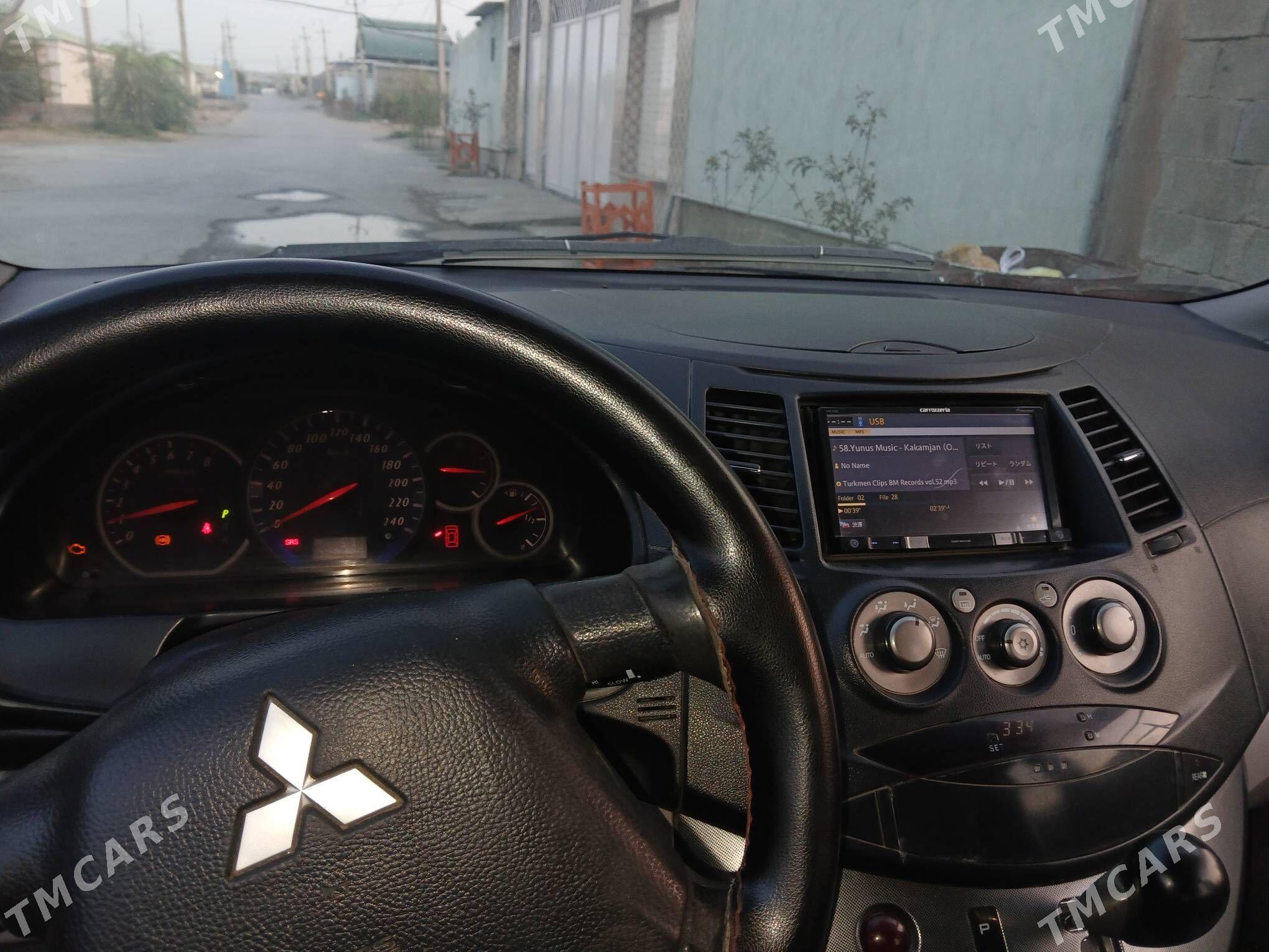 Toyota Sienna 2006 - 99 000 TMT - Aşgabat - img 5