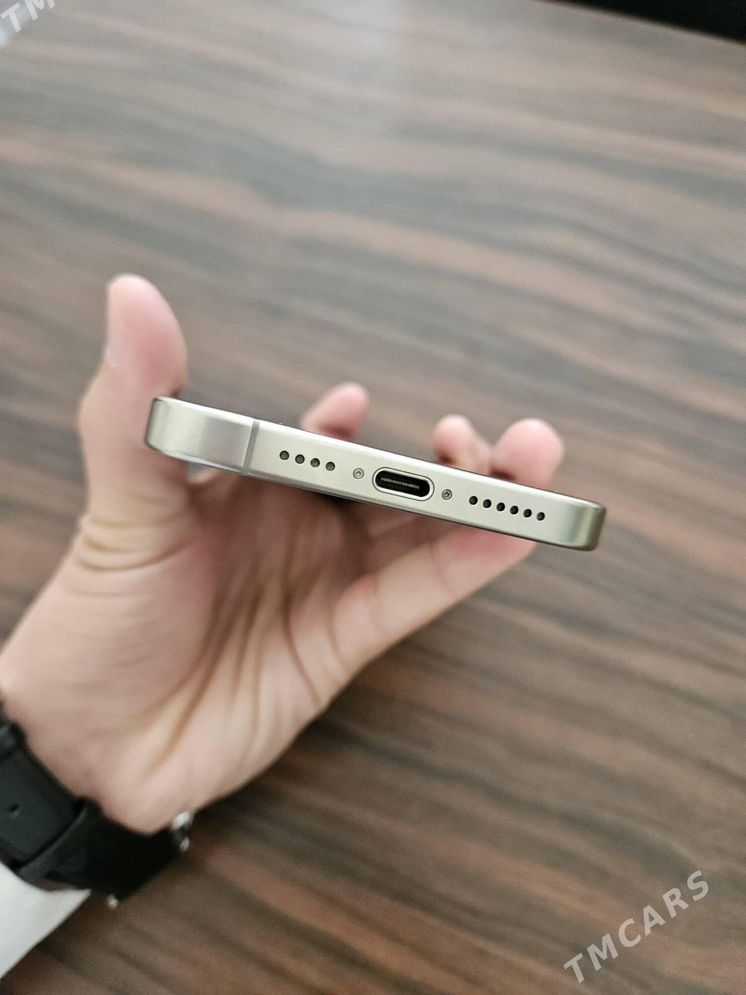 iPhone 15 pro max - Mary - img 3