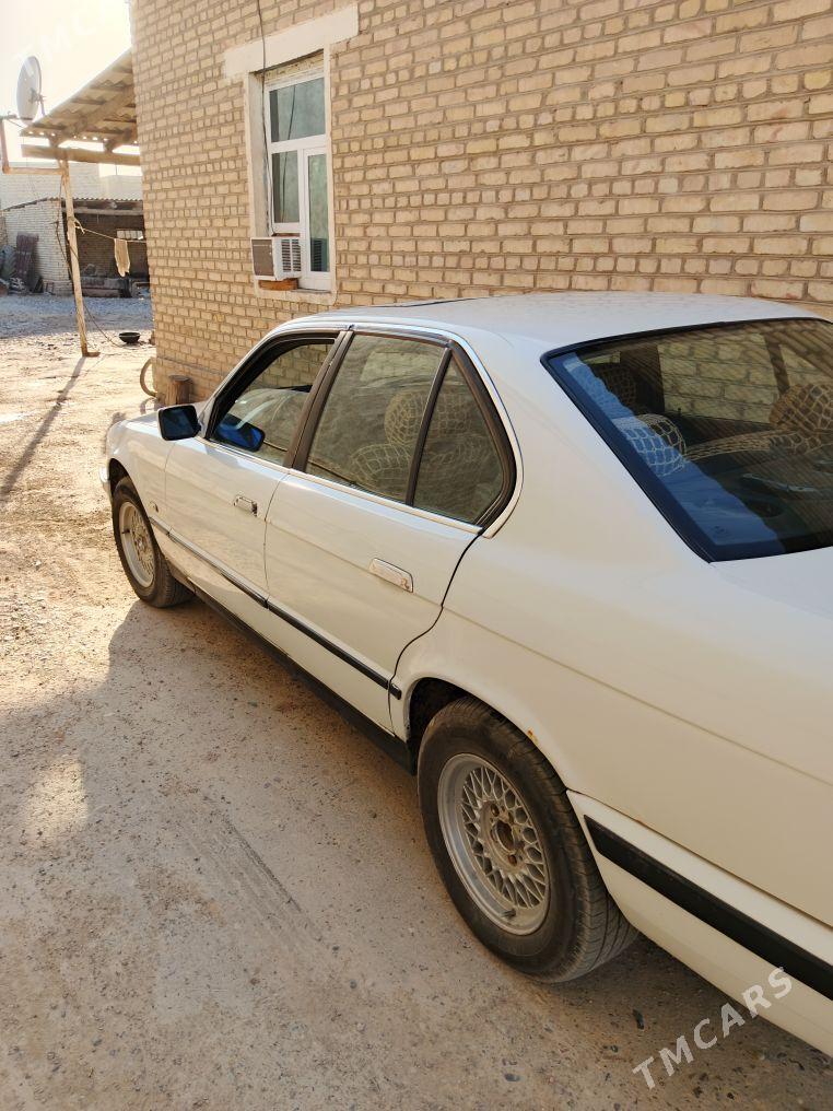 BMW 520 1990 - 50 000 TMT - Baýramaly - img 2