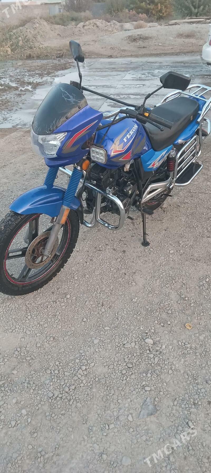 Fekon FK150-8G 2014 - 19 000 TMT - Бахарден - img 1