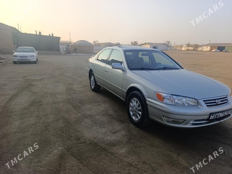 Toyota Camry 2000 - 180 000 TMT - Köneürgenç - img 1