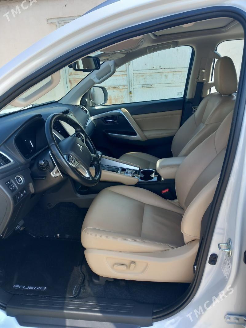Mitsubishi Pajero 2020 - 435 000 TMT - Aşgabat - img 8