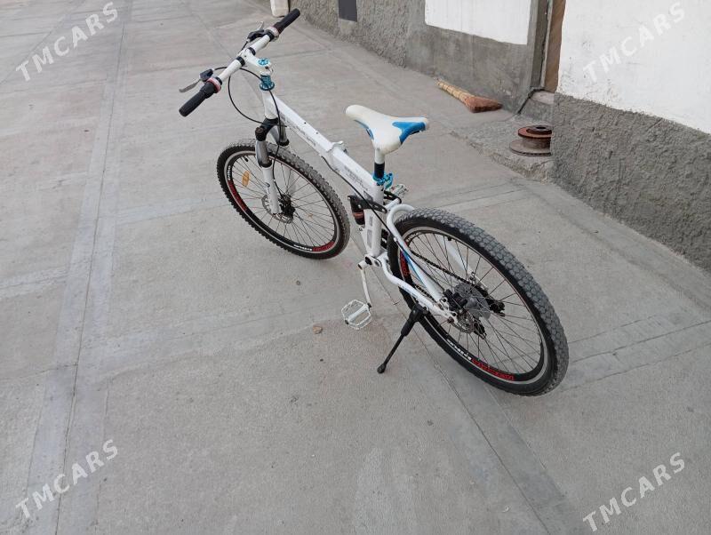 welik BMW - Türkmenbaşy - img 3