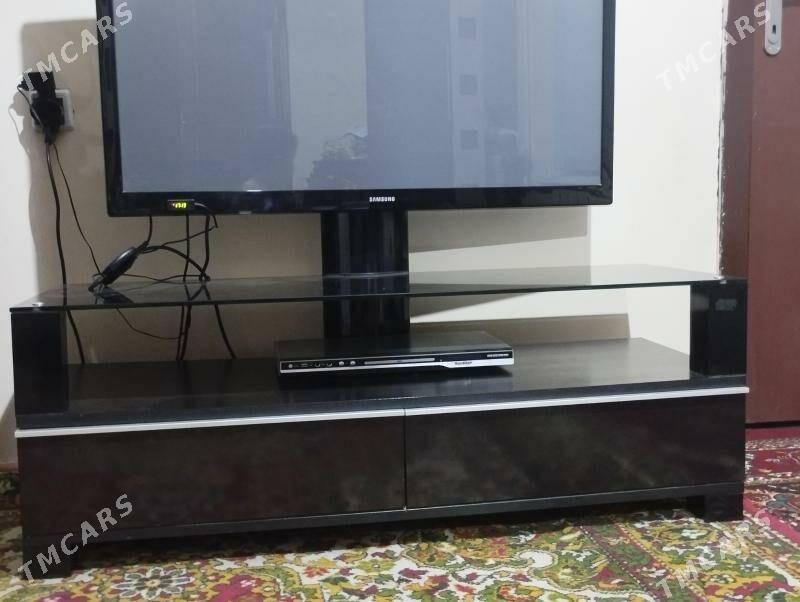 potstavka televizora - Büzmeýin GRES - img 2