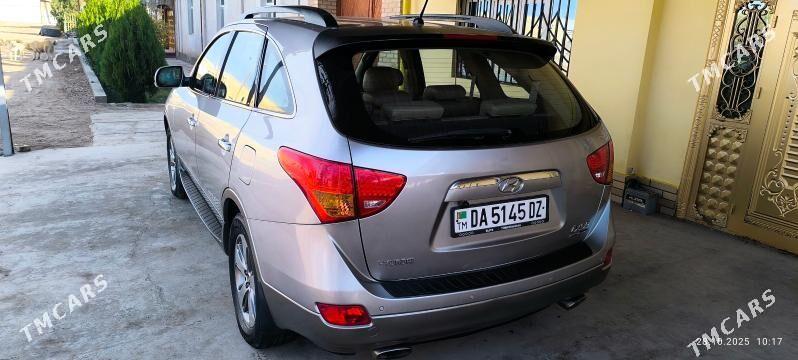 Hyundai IX55 2010 - 200 000 TMT - Гурбансолтан Едже - img 8