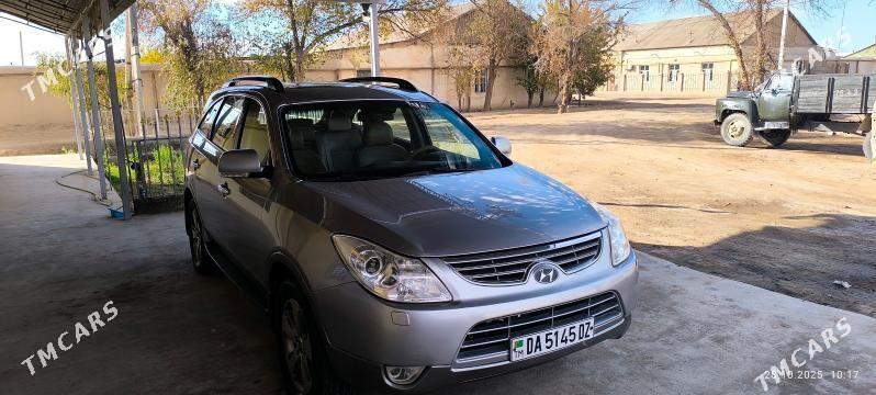 Hyundai IX55 2010 - 200 000 TMT - Гурбансолтан Едже - img 6