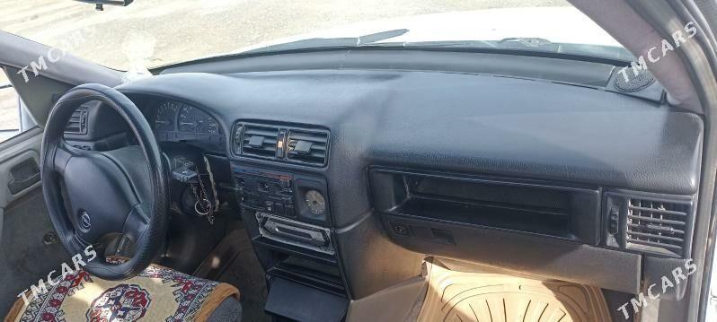 Opel Vectra 1989 - 35 000 TMT - Gyzylarbat - img 2