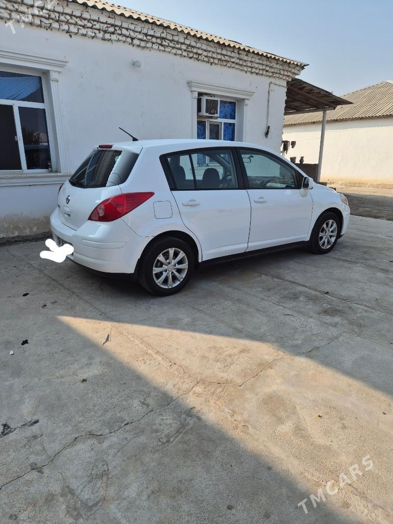 Nissan Versa 2010 - 123 000 TMT - Гёкдепе - img 4