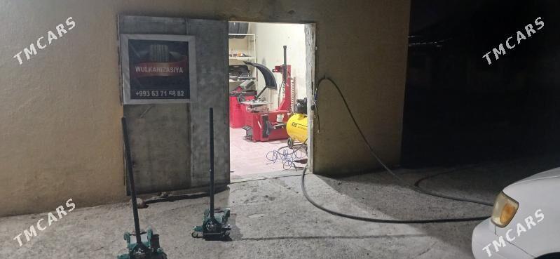 Işgär gerek - Бузмеин - img 1