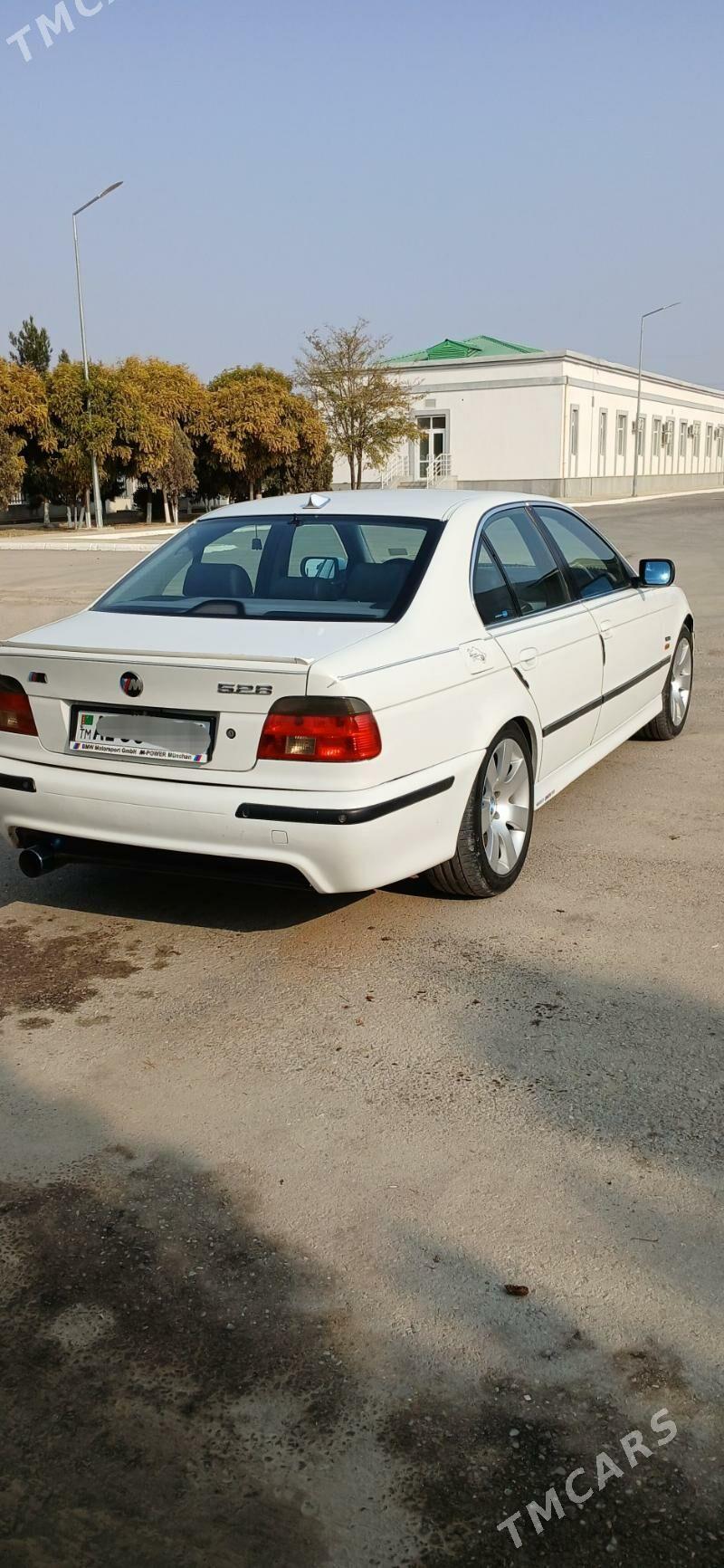 BMW E39 1996 - 90 000 TMT - Aşgabat - img 3