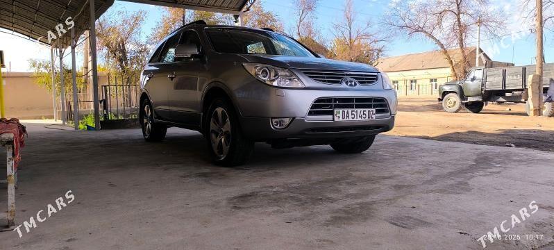 Hyundai IX55 2010 - 200 000 TMT - Гурбансолтан Едже - img 7