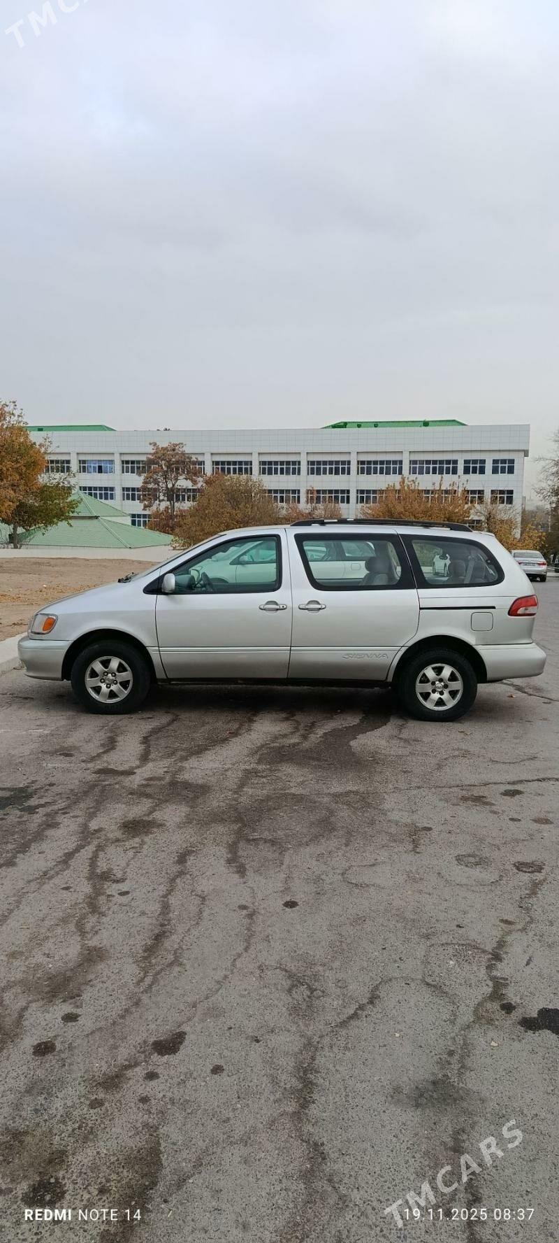 Toyota Sienna 2002 - 140 000 TMT - Бабадайхан - img 4