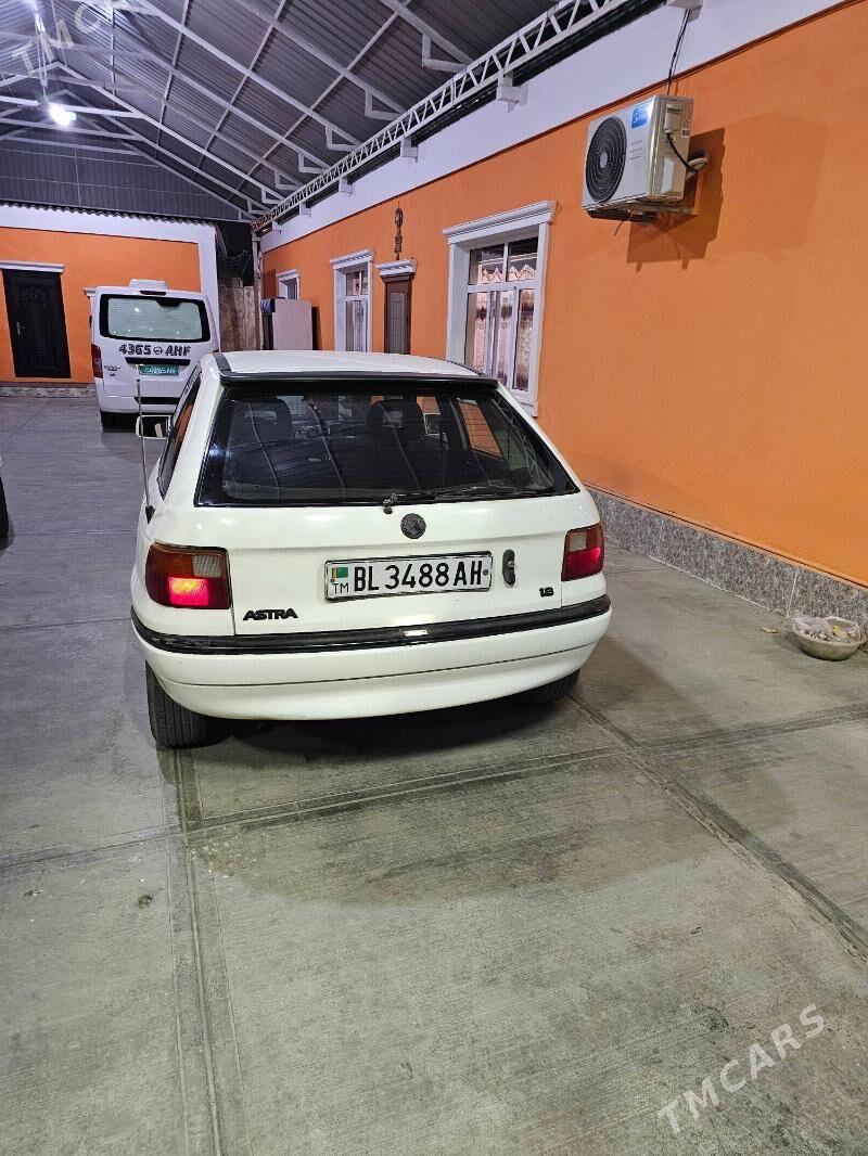 Opel Astra 1992 - 26 000 TMT - Büzmeýin - img 3