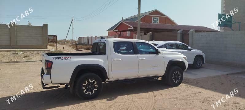 Toyota Tacoma 2021 - 480 000 TMT - Hazar - img 2