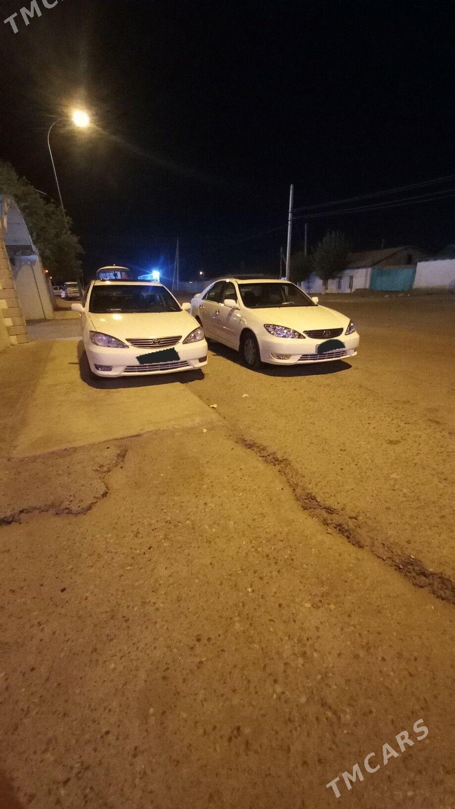 Toyota Camry 2002 - 230 000 TMT - Gyzylarbat - img 1