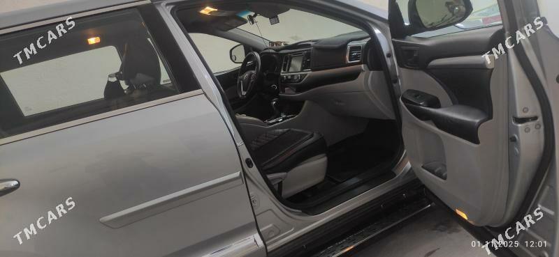 Toyota Highlander 2018 - 430 000 TMT - Türkmenabat - img 7