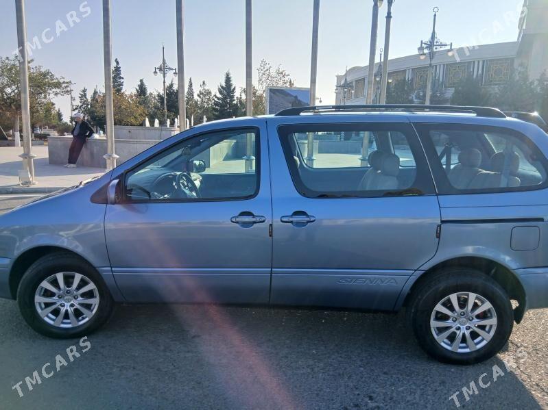 Toyota Sienna 2002 - 180 000 TMT - Türkmenbaşy - img 3