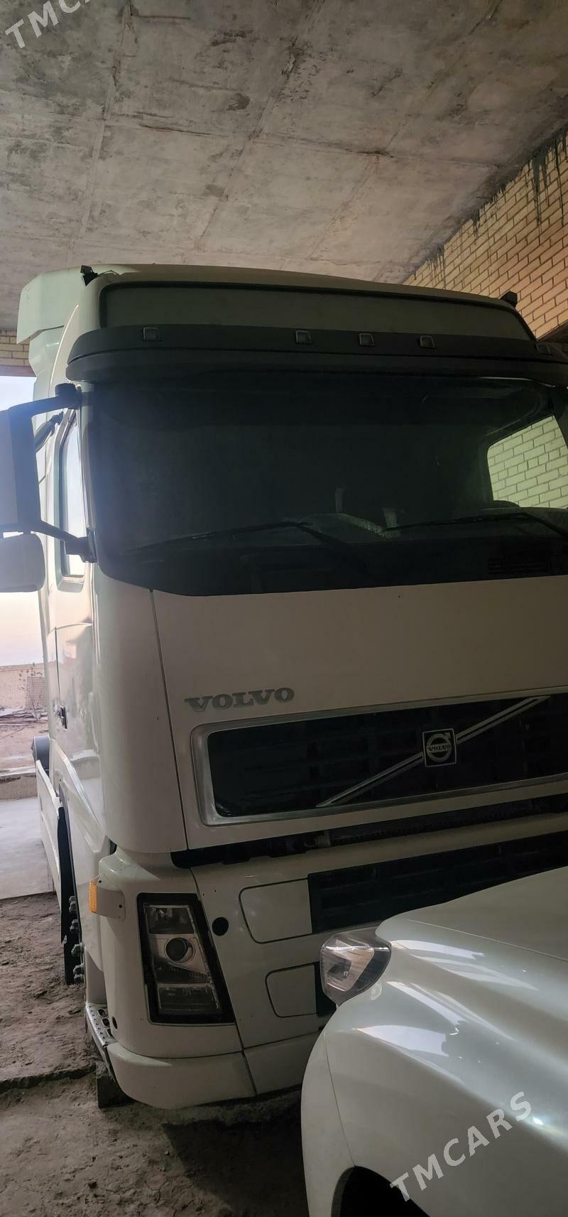 Volvo FH 460 2003 - 820 000 TMT - Çärjew - img 6