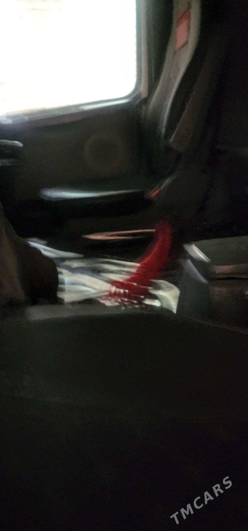 Volvo FH 460 2003 - 820 000 TMT - Çärjew - img 4