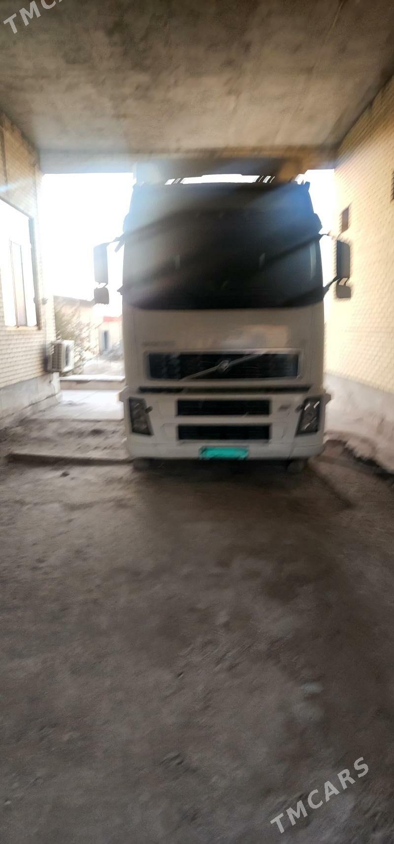 Volvo FH 460 2003 - 820 000 TMT - Çärjew - img 9