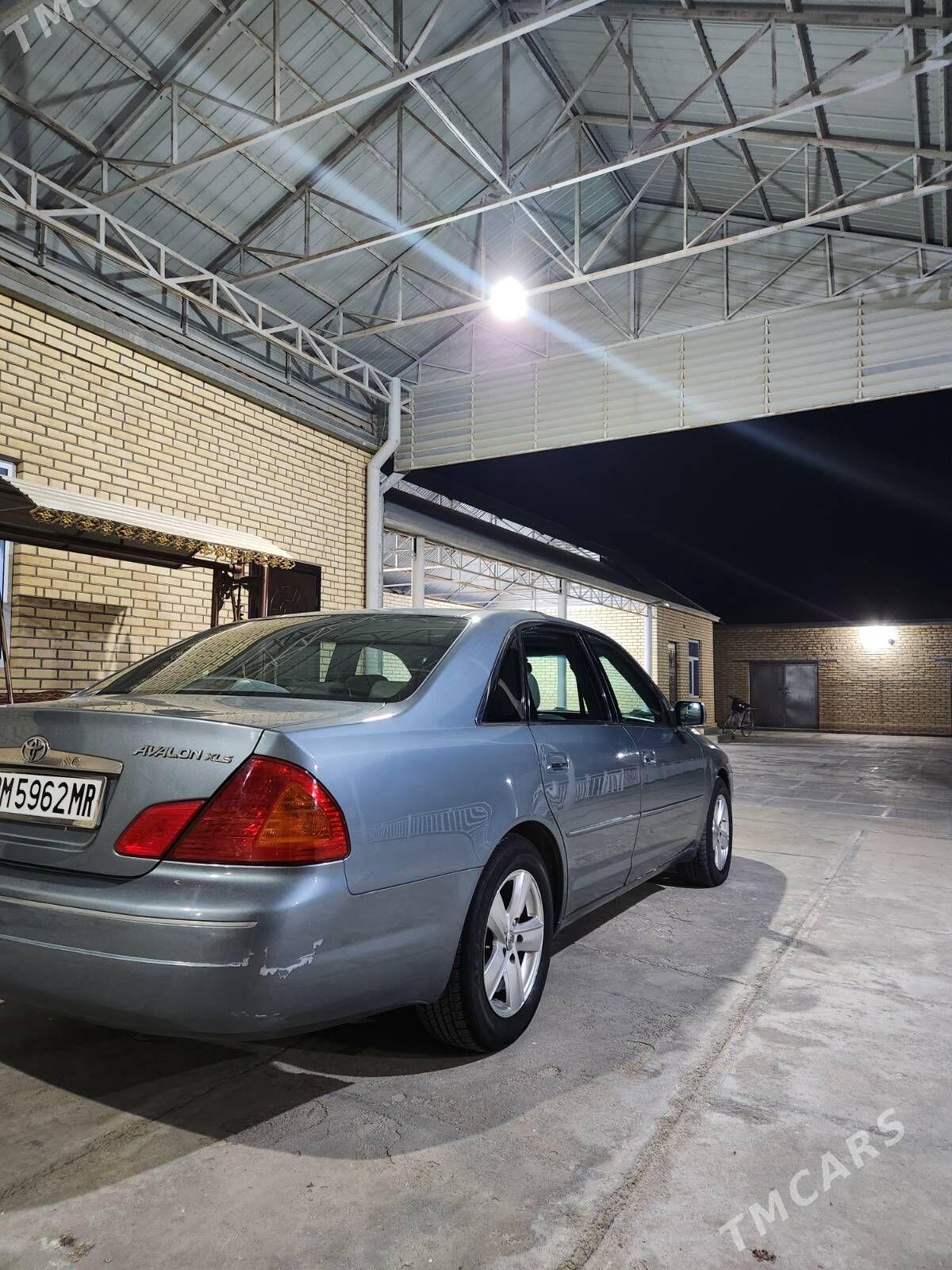 Toyota Avalon 2002 - 210 000 TMT - Baýramaly - img 4