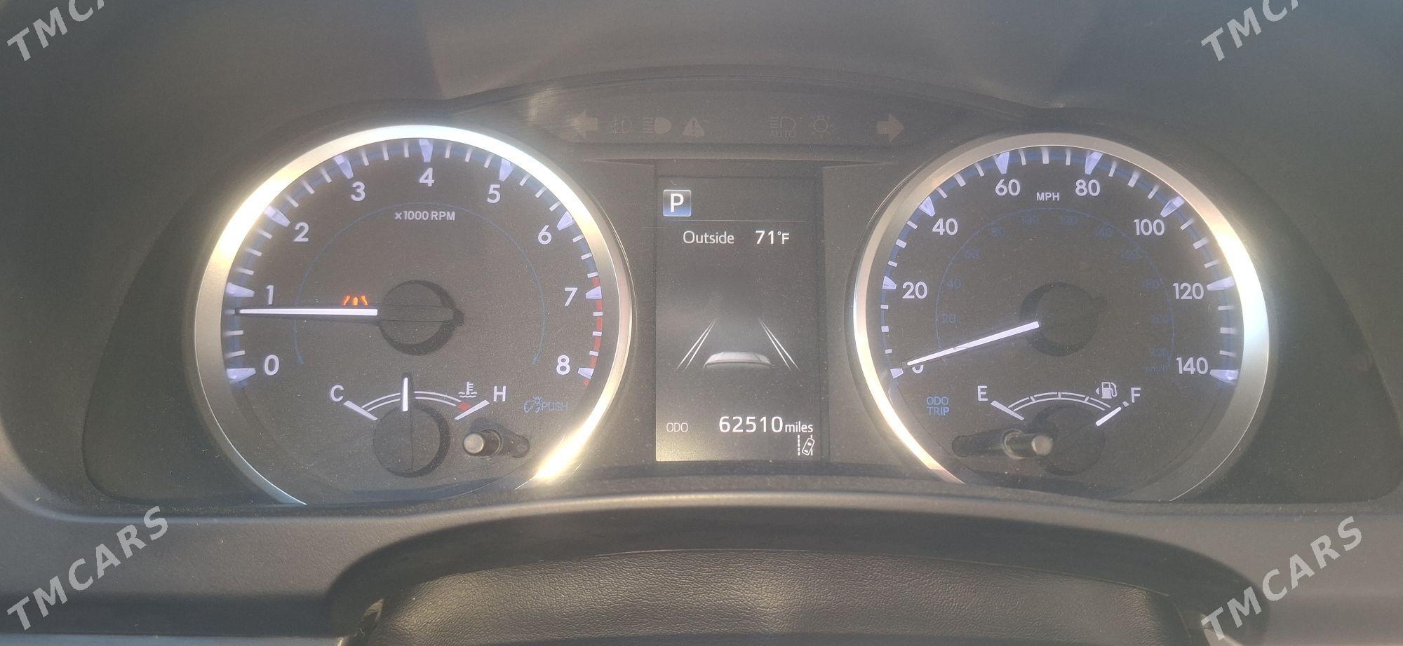 Toyota Highlander 2019 - 420 000 TMT - Дашогуз - img 4