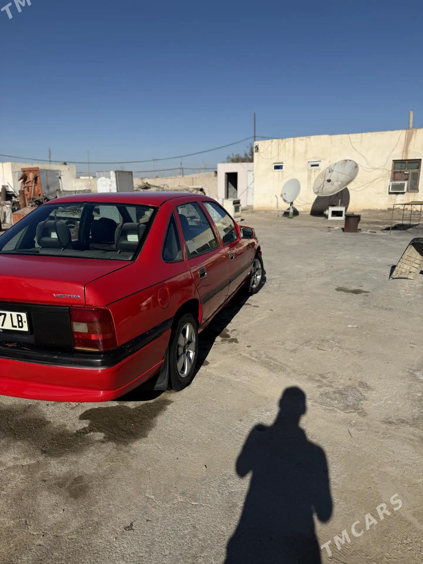 Opel Vectra 1992 - 40 000 TMT - Сейди - img 4
