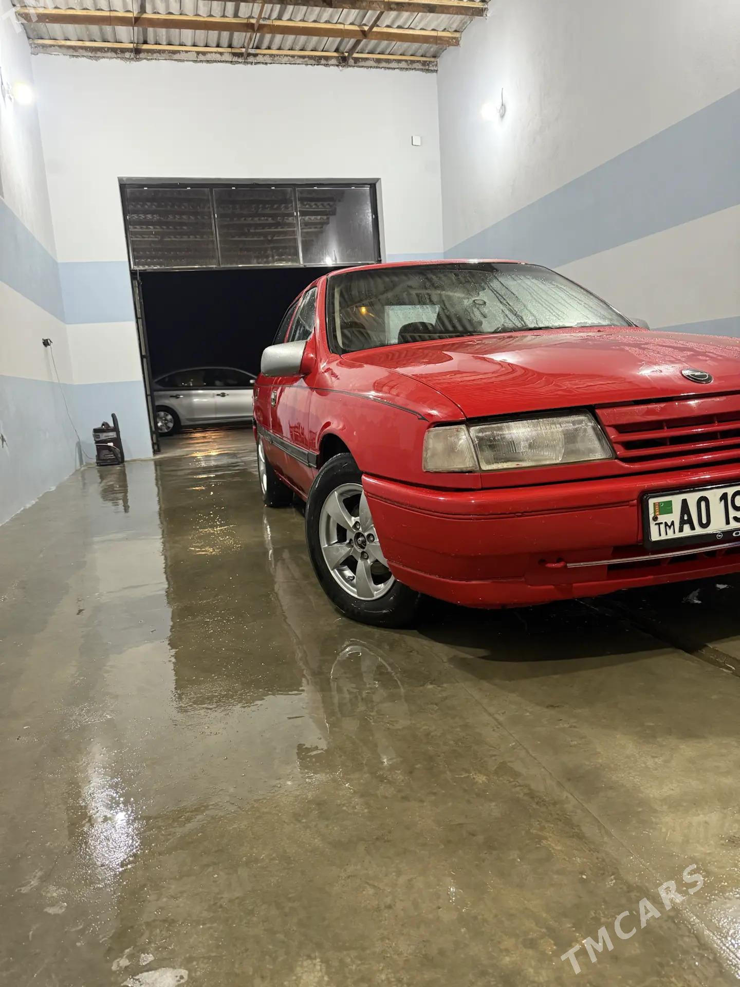 Opel Vectra 1992 - 40 000 TMT - Сейди - img 8