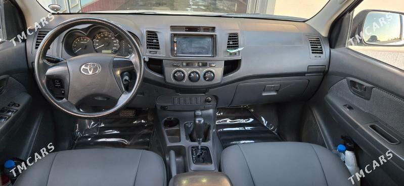 Toyota Hilux 2013 - 390 000 TMT - Фарап - img 8