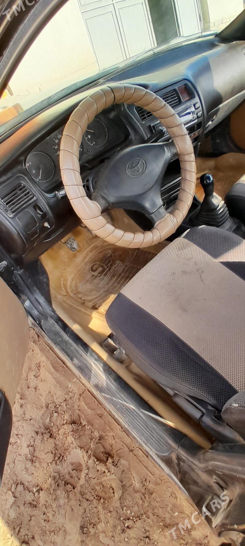 Toyota Corolla 1994 - 45 000 TMT - Гурбансолтан Едже - img 4