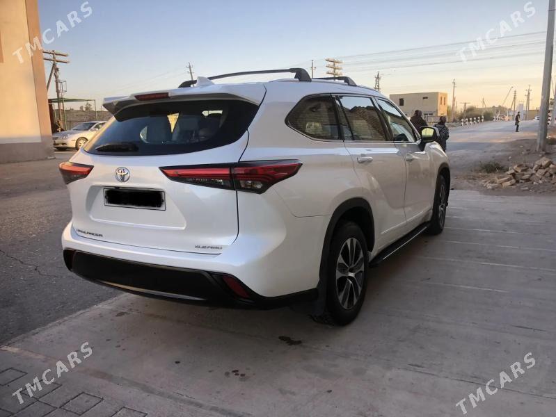 Toyota Highlander 2021 - 580 000 TMT - Дянев - img 4