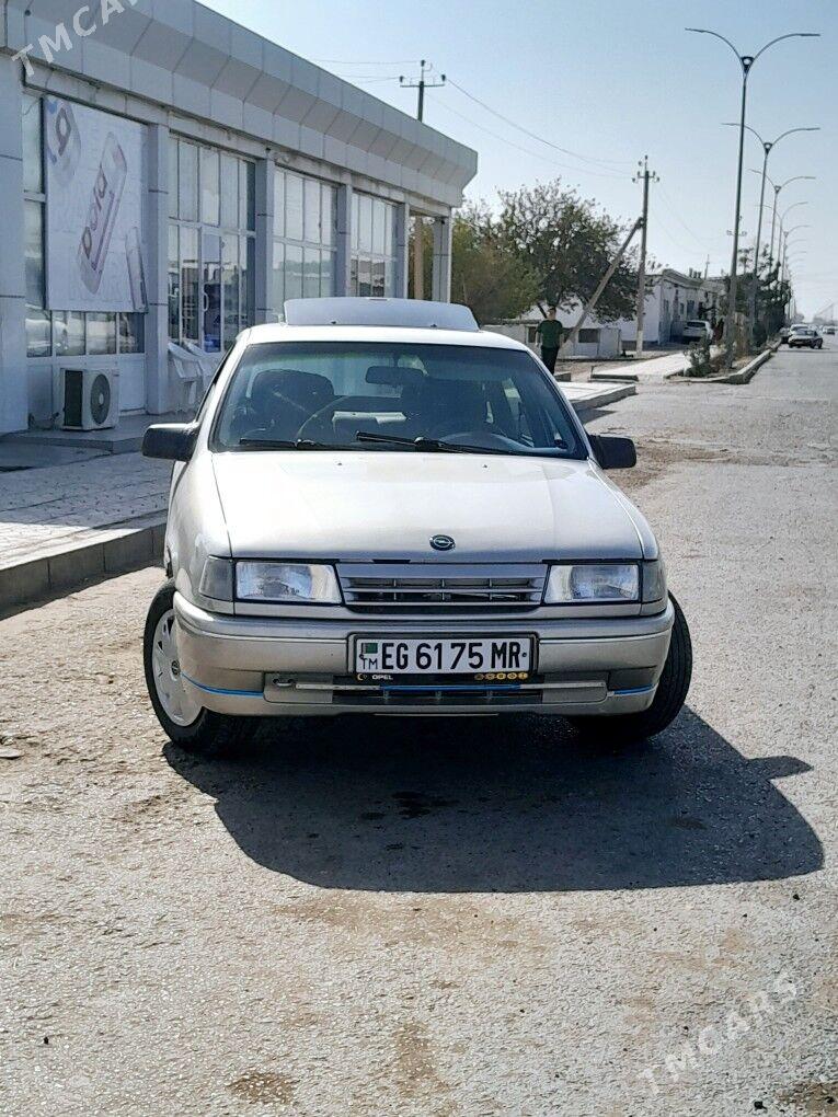 Opel Vectra 1992 - 25 000 TMT - Байрамали - img 4