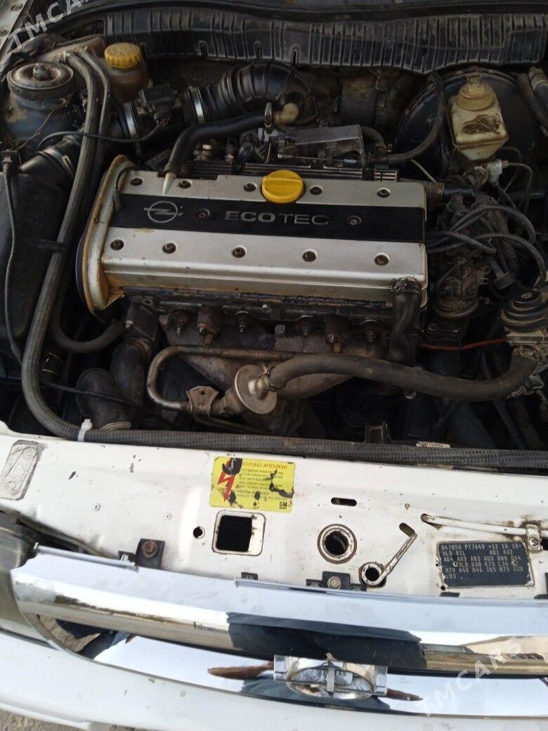 Opel Vectra 1995 - 40 000 TMT - Gyzylarbat - img 2