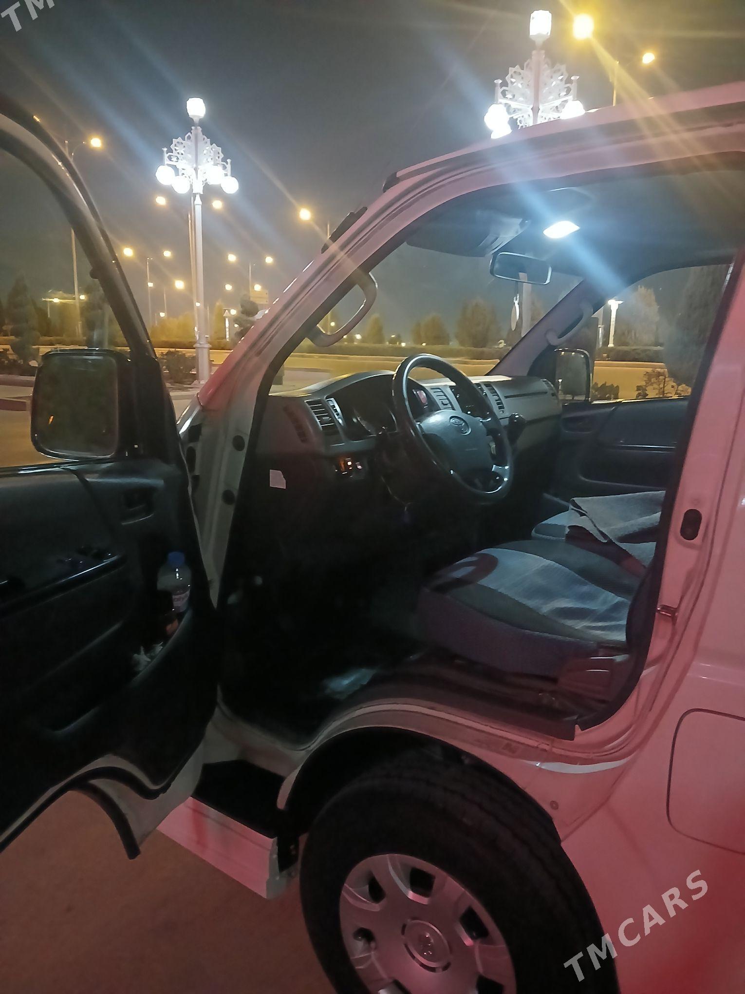 Toyota Hiace 2006 - 260 000 TMT - Aşgabat - img 3