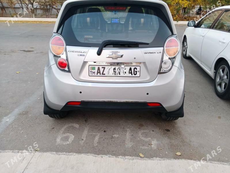 Chevrolet Spark 2012 - 125 000 TMT - Мир 4 - img 2